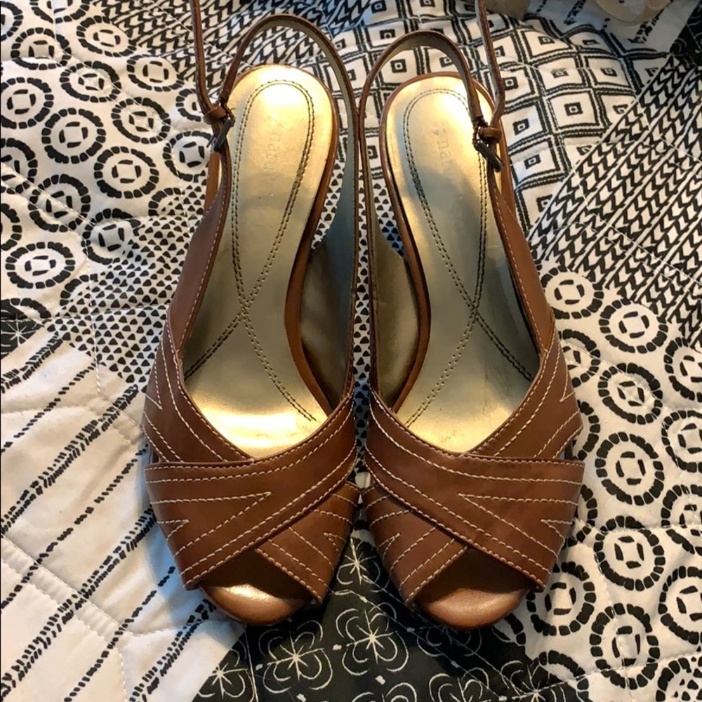 Peep toe heels
